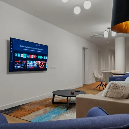 Crown Penthouse - Luxurious, & Vista * Bukarest