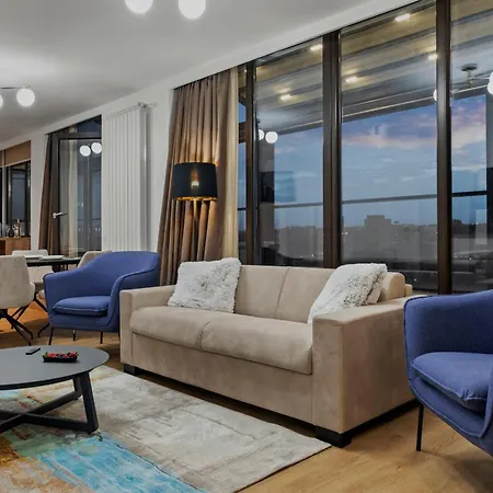 Lägenhet Crown Penthouse - Luxurious, & Vista Bukarest