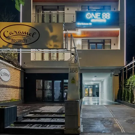 Crown Penthouse - Luxurious, & Vista Bukarest