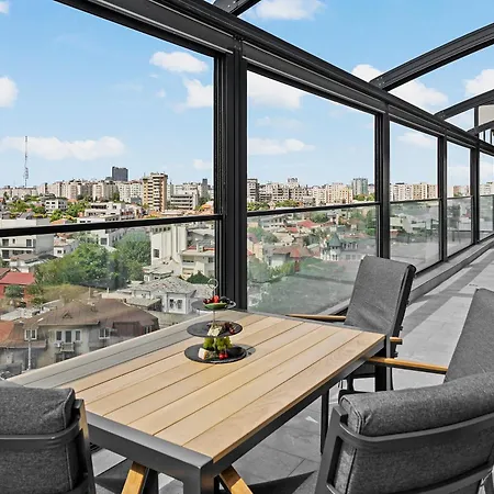 Crown Penthouse - Luxurious, & Vista Appartement *