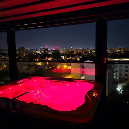 Crown Penthouse - Luxurious, & Vista *