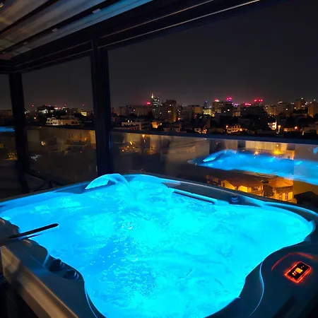Crown Penthouse - Luxurious, & Vista Διαμέρισμα