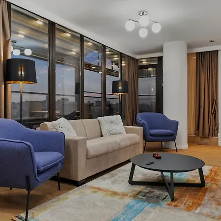 公寓 Crown Penthouse - Luxurious, & Vista 布加勒斯特